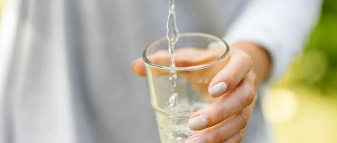 注意！这些门店常见药千万不能用热水送服！