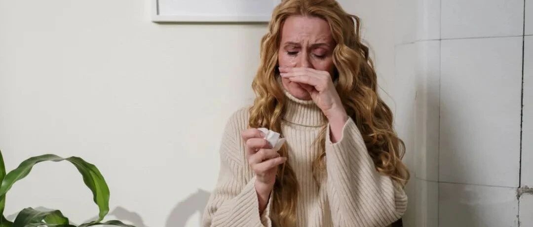 感冒灵颗粒和氨咖黄敏胶囊可以联用吗？感冒灵颗粒的4个联用方案学起来！