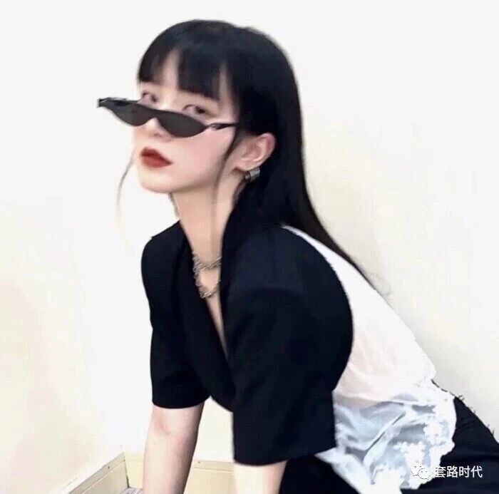 “千万不要随便招惹当代淘宝客服！笑炸了哈哈哈哈哈哈！”