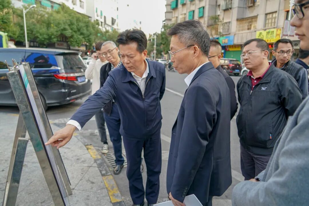 焕新颜惠民生濠江区领导调研督导基础设施改造提升工程