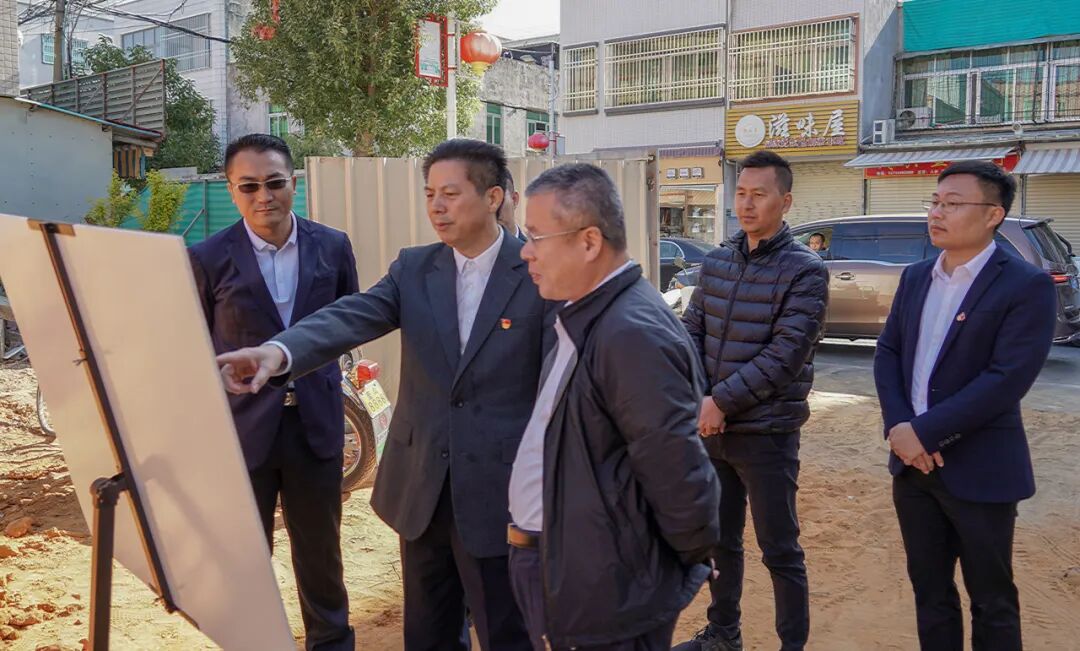 高标准建起来高质量用起来濠江区委主要领导调研指导社区党群服务中心