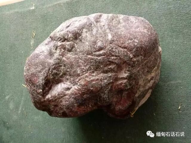 巧遇大红枣一样的翡翠原石整个爆红 这样的皮壳也很罕见了 缅甸石话石说 微信公众号文章阅读 Wemp