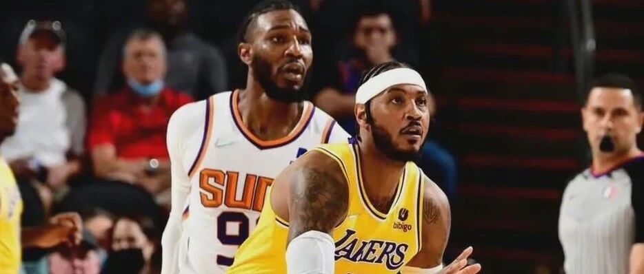 输了！湖人两连败！安东尼首秀来了！用一记后仰军训克劳德