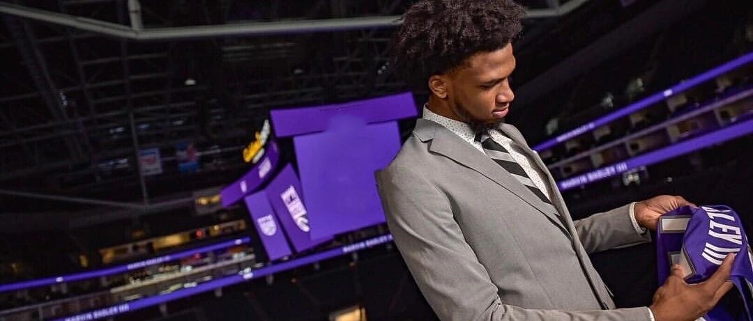 突发！又有2人赛季报销！选秀夜力压东契奇的榜眼，这回要凉了