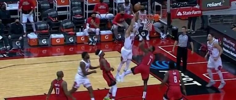 耻辱啊！单节46分！20年来最烂火箭！没有哈登，他们只能……