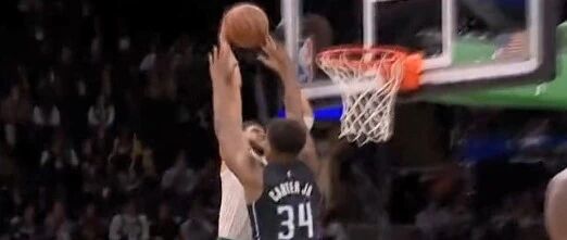 1分险胜！13.8秒三分绝杀！塔图姆死亡隔扣！可怕，他又进化了