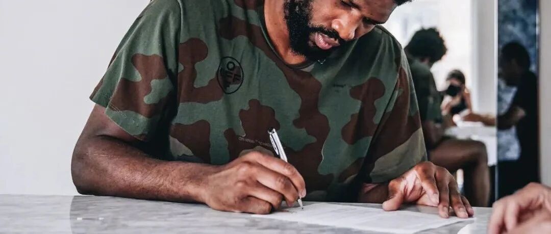 正式续约！4年1.96亿美元！历史第8个超级顶薪！太疯狂了