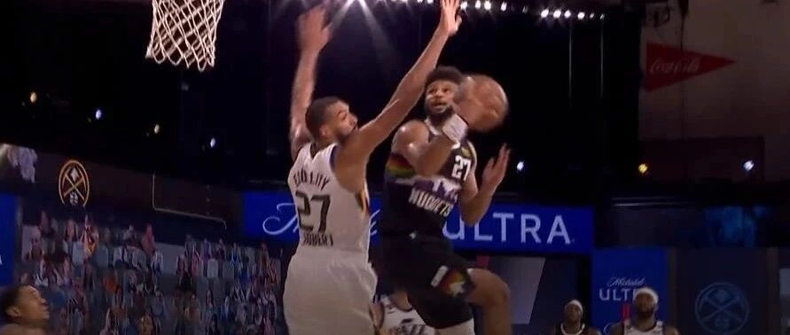 92+19+15+0失误！季后赛最炸天的表演！这个转体360真像卡特