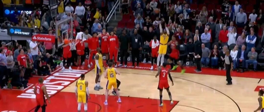 火箭疯了！加时赛19分打爆湖人！安东尼这个绝杀，太可惜了……