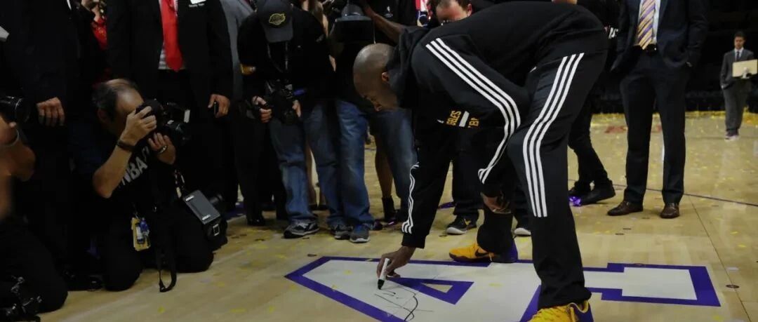 结束了！最后一场比赛打完！再见了，湖人球迷的青春……