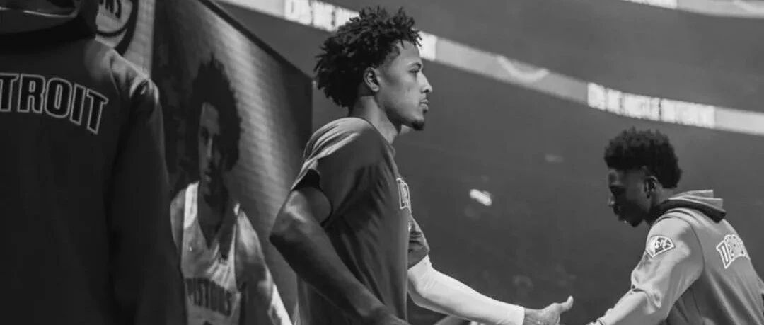 9连败！状元秀生涯最强一战！28分12板6助1抢断！球队却……