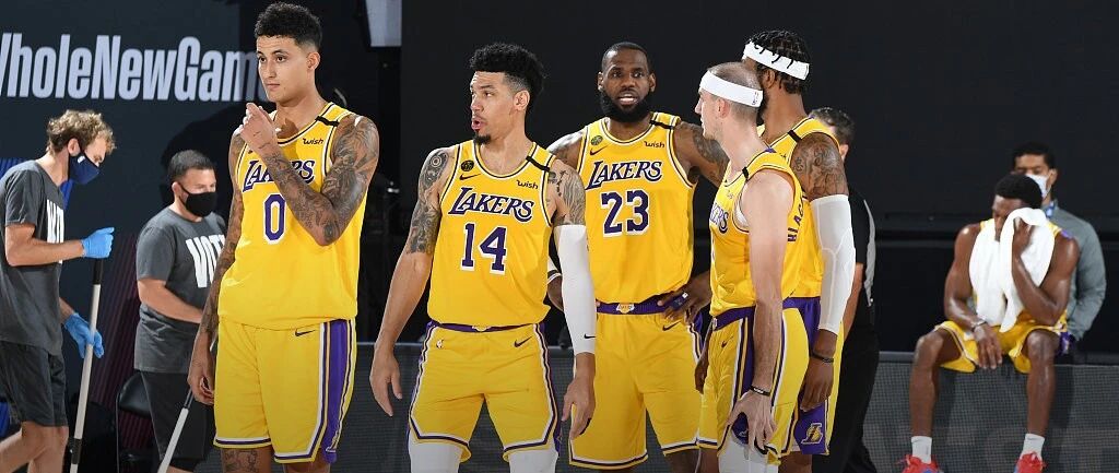 湖人出事了！第三巨头被11000人声讨！格林有救了：我谢谢你全家