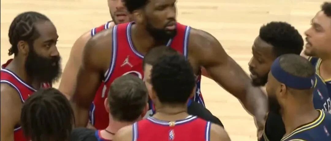 对喷！恶犯！哈登死亡之瞪考辛斯！19分超级大逆转！心疼大帝……