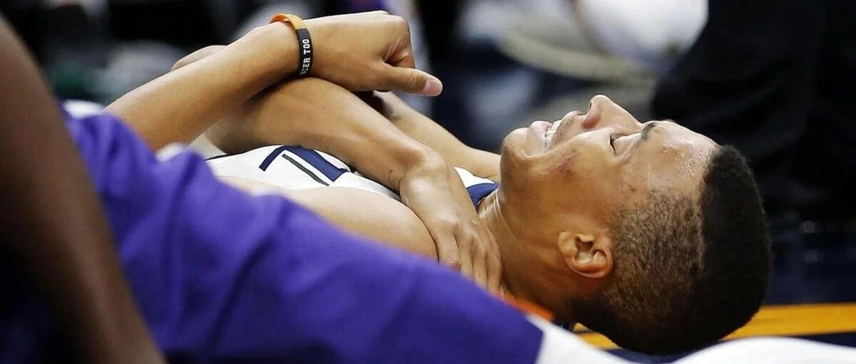 签了！3年1500万！5年3次报销！沃尔还没走，他就来了