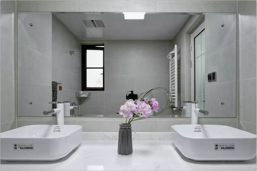 120㎡北歐新房，唯美客廳大氣有活力，廁所雙台盆實用極了！ 家居 第23張