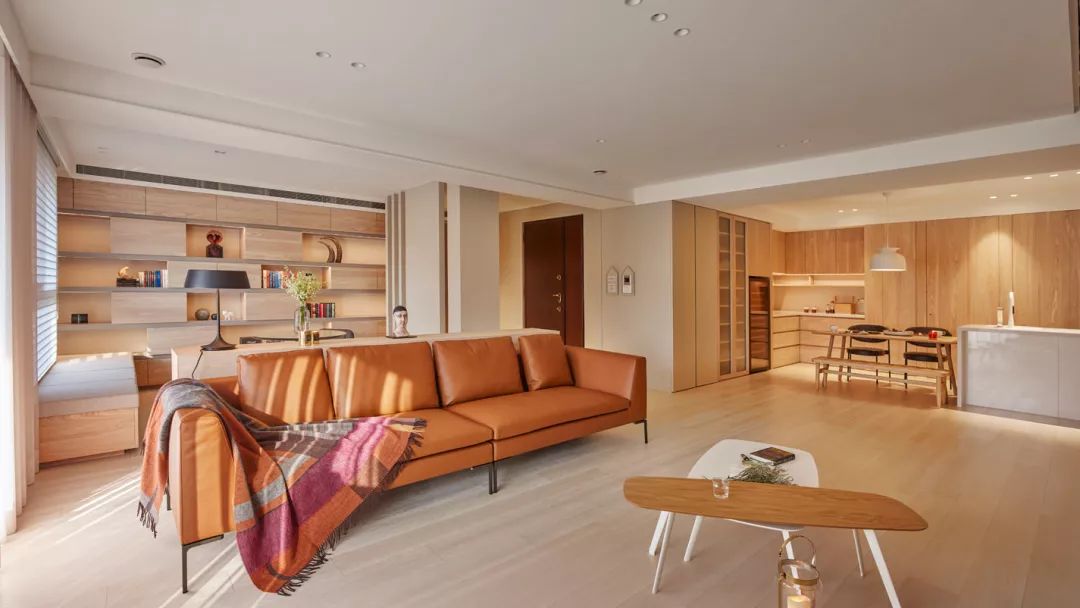 180㎡現代簡約，暖色調與木質感的家居設計，讓人心曠神怡 家居 第5張