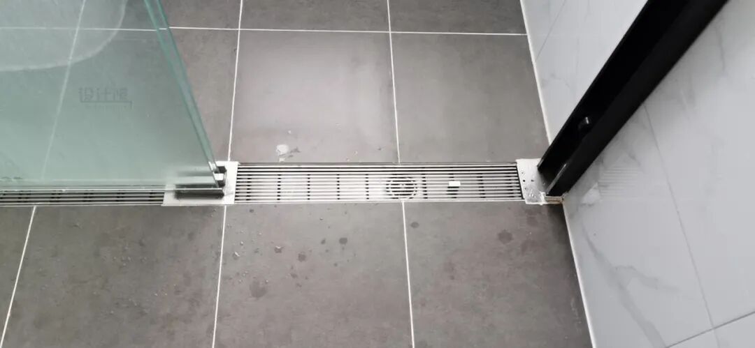 地面砖_卫生间地砖做防水视频_卫生间防水和贴砖的顺序