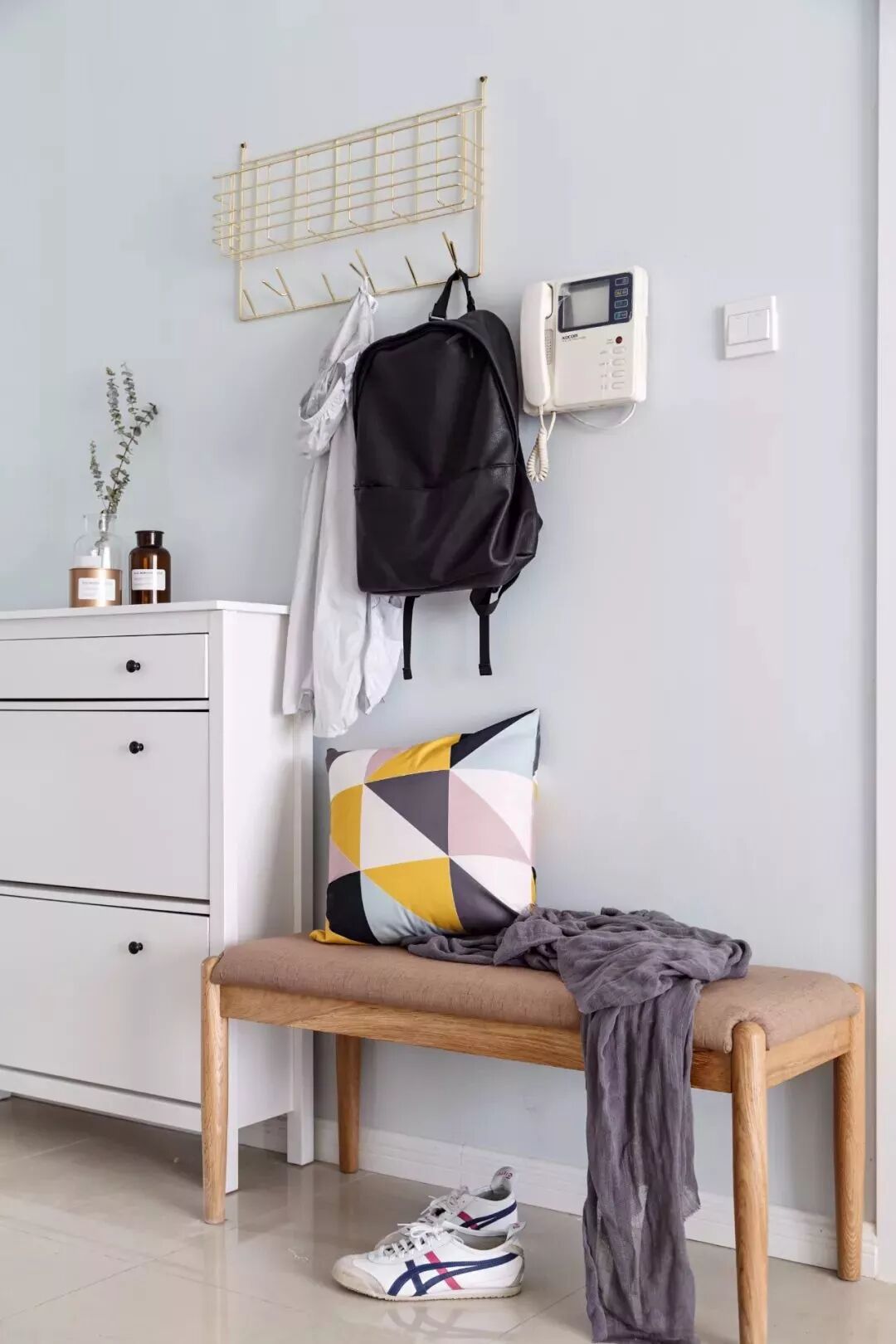 矮鞋櫃+換鞋凳，小玄關就這樣利用！ 家居 第19張