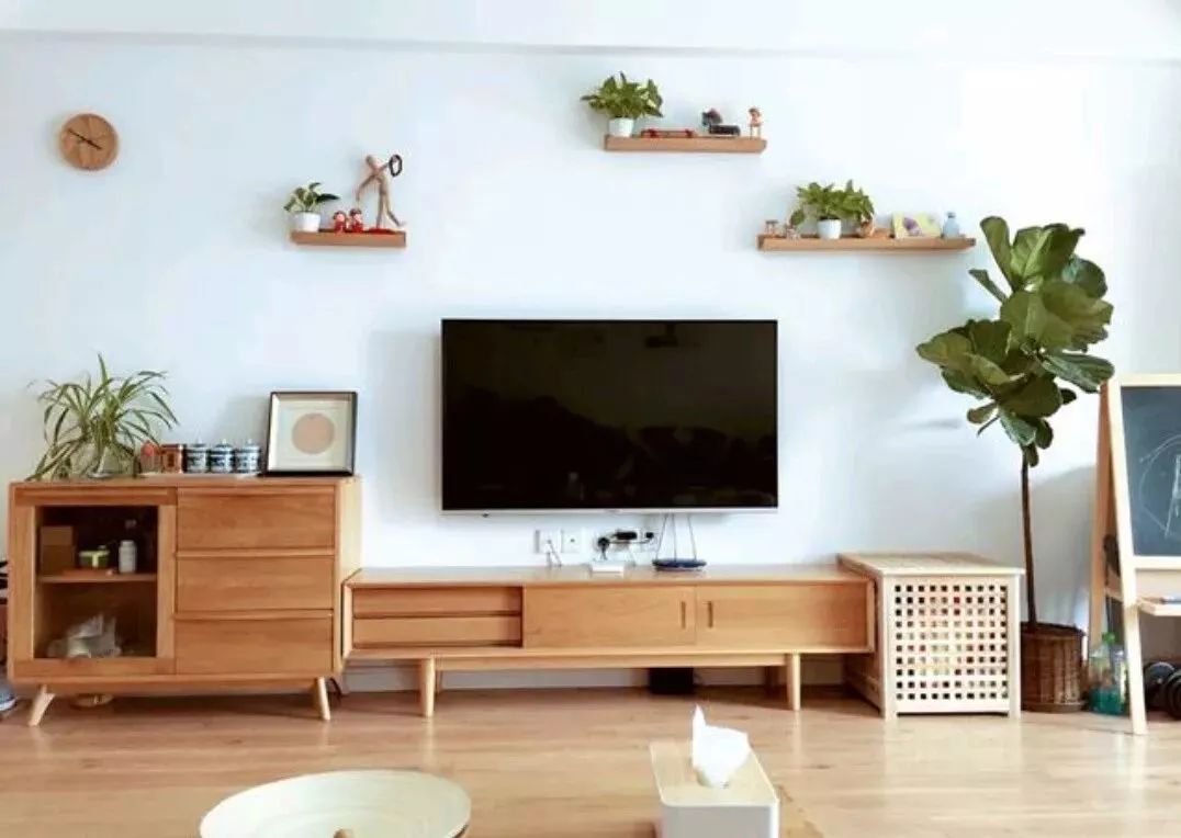 【設計說】客廳的電視牆，軟裝不對稱？ 家居 第4張
