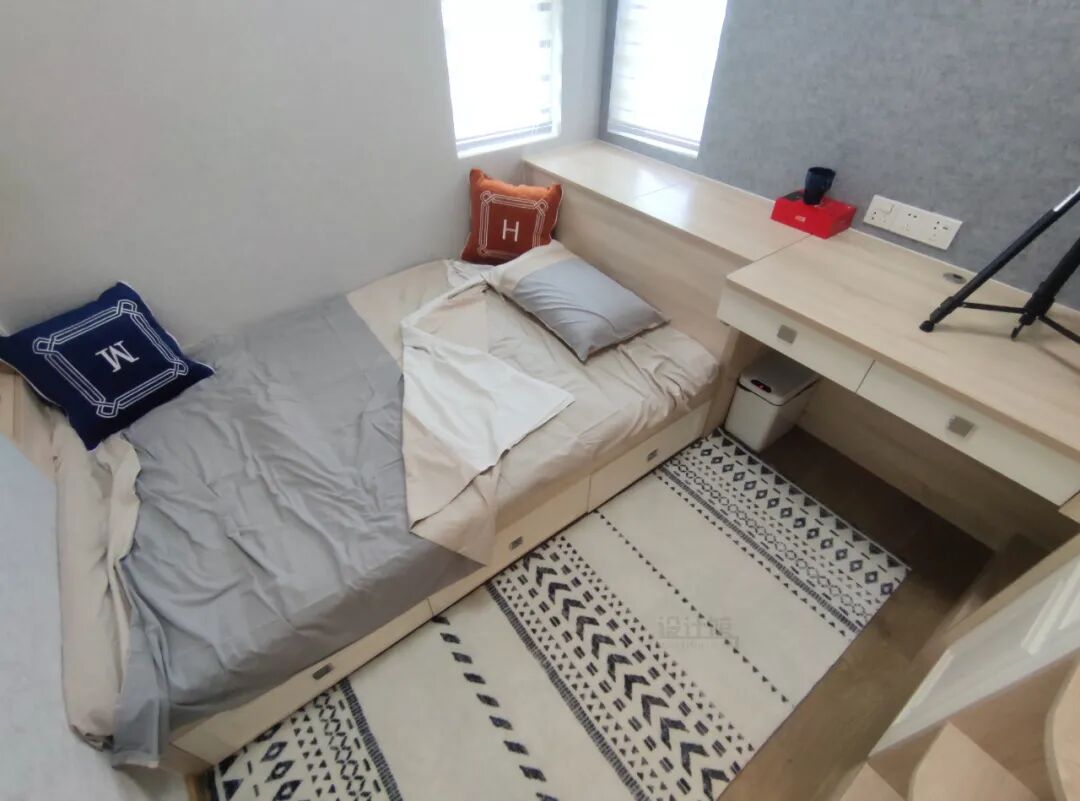 卧室合适台梳妆放在哪个位置_卧室内放梳妆台_梳妆台放在卧室哪里最合适