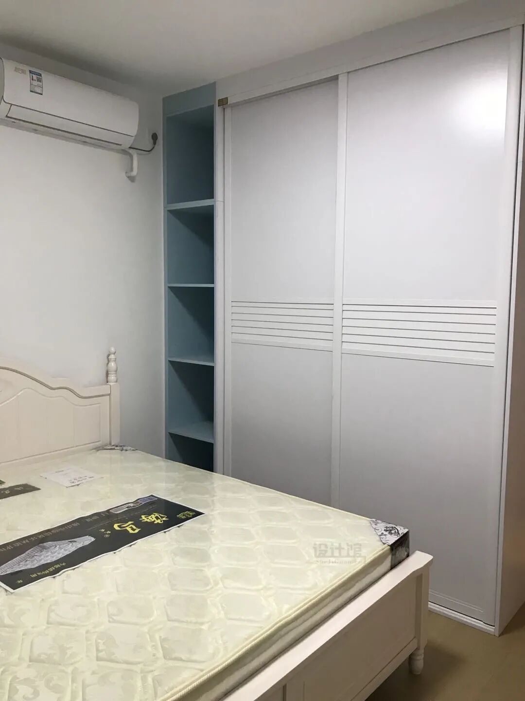 卧室内放梳妆台_卧室合适台梳妆放在哪个位置_梳妆台放在卧室哪里最合适