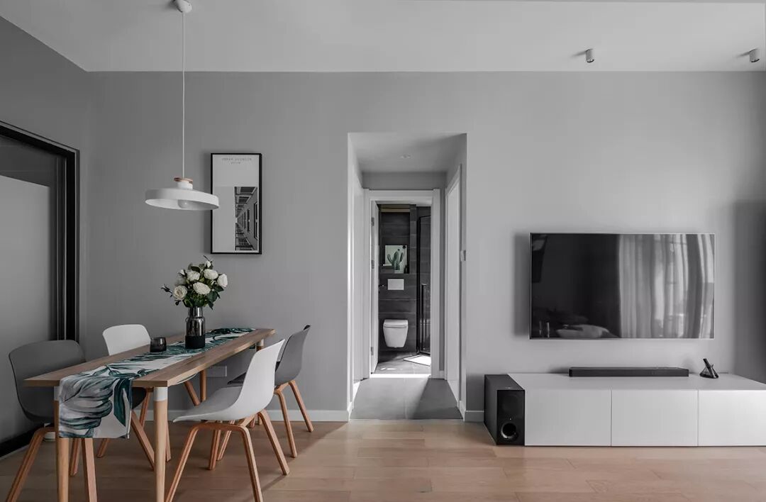 78㎡简约两房，入户玄关暗藏玄机，家人都夸设计的妙！