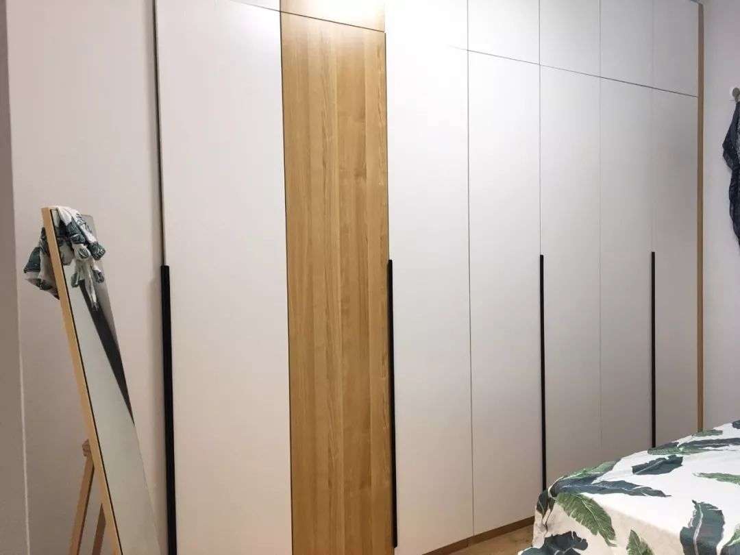 撞色衣柜，颜色撞得对，效果真的很美！