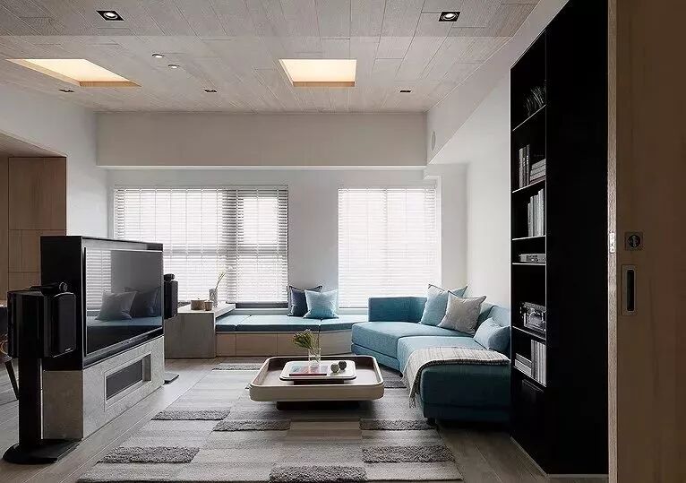 客厅没阳台怎么办？这样设计比有阳台更有范！