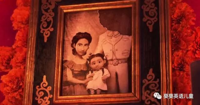 像coco一样重叠英文名:《寻梦环游记》英文名《coco》，感觉还可以叫《亡灵环游记》