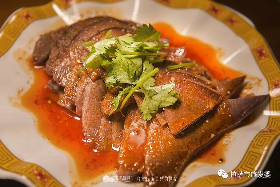 八廓街巷子中的拉萨"味道"