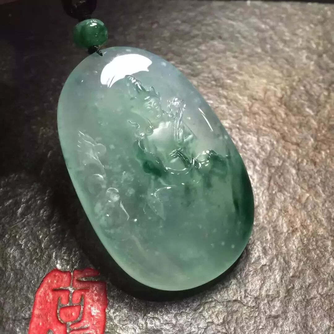 冬天就不戴翡翠了吗？那你就错了！