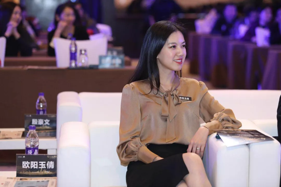 阿拉丁资产荣膺 “2018-2019年度卓越产业投资资产管理机构”奖项 阿拉丁资产荣膺 “2018-2019年度卓越产业投资资产管理机构”奖项