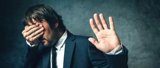 职场铁律：不要向同事借钱，也不要借钱给同事！