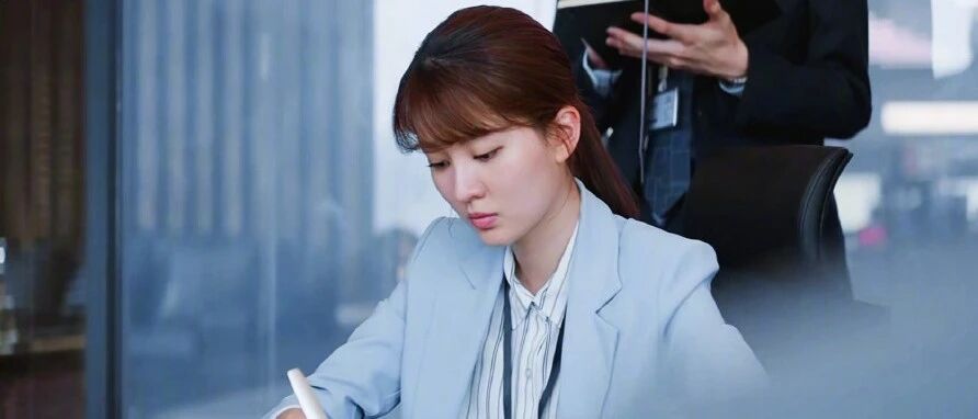 你办公桌的样子，藏着你的人生格局！