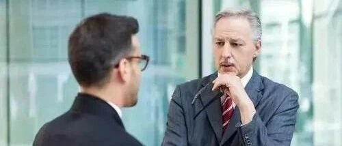 领导问“你对公司有啥建议”回答这三个字的人，都很危险！