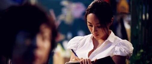 为什么喊着要辞职的人没走，一声不发的却突然离开？