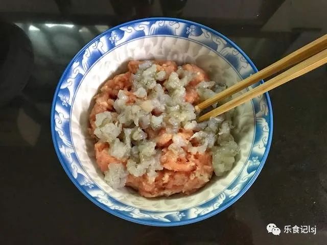 不管包什么馅饺子，记住2个拌馅窍门，饺子鲜嫩多汁，好吃不腻