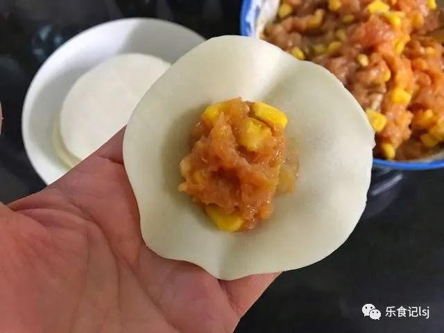 不管包什么馅饺子，记住2个拌馅窍门，饺子鲜嫩多汁，好吃不腻