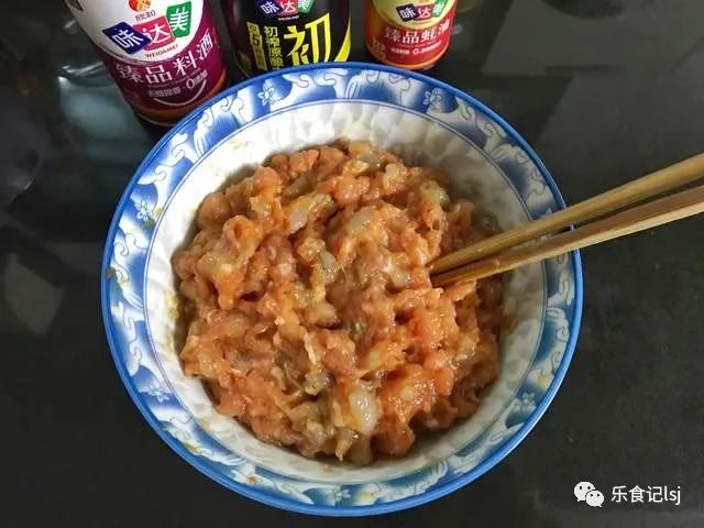 不管包什么馅饺子，记住2个拌馅窍门，饺子鲜嫩多汁，好吃不腻