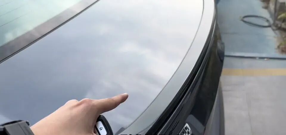 黑色小鸭尾，提升运动感