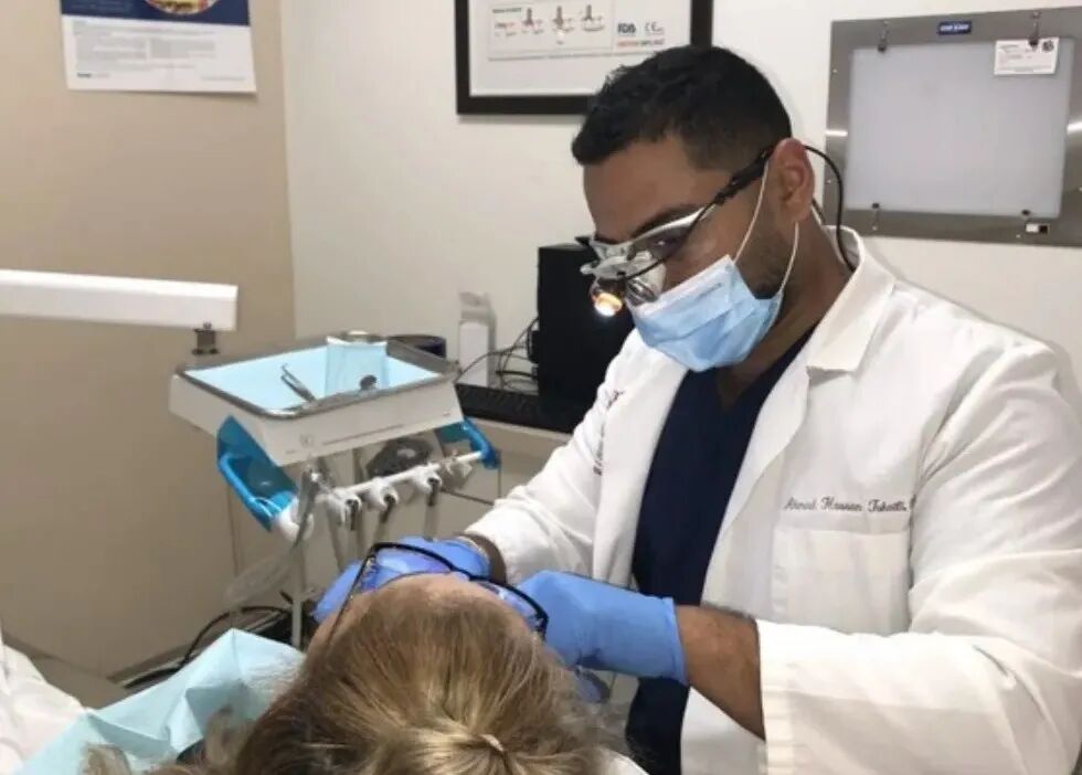 一次性手术帽怎么戴牙医要不要戴手术帽,这竟然是一个问题？_https://www.jmylbn.com_新闻资讯_第3张