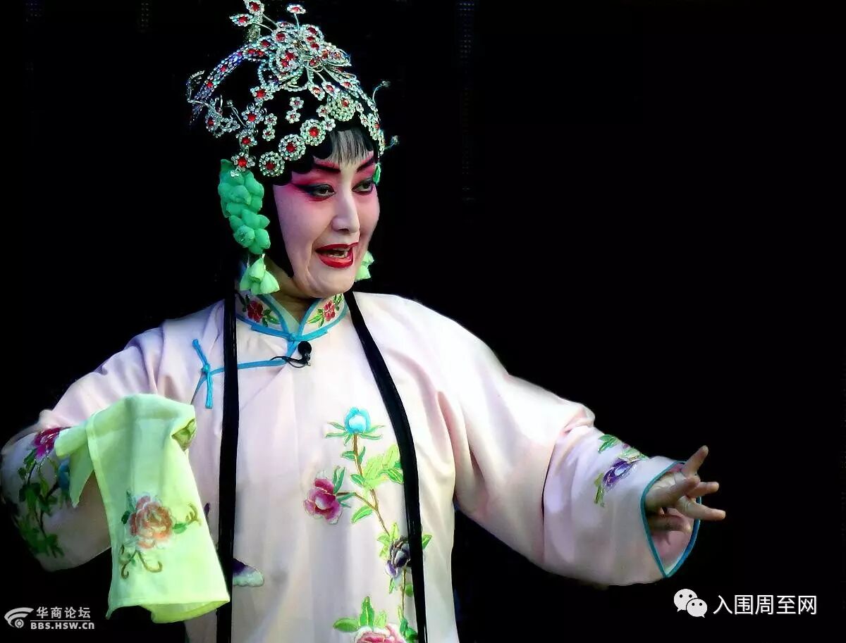 周至县剧团在宝鸡市相家庄村演出夺锦楼