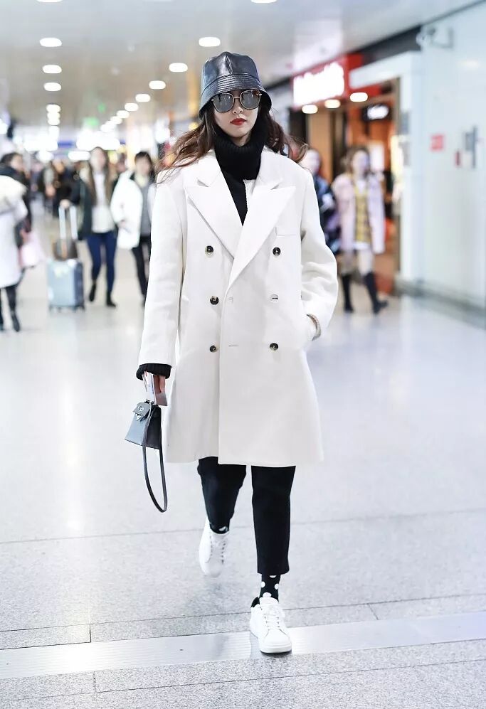 藝周爆米花頒獎禮 | 倪妮蔡依林登開年封 周冬雨撞衫鐘楚曦楊冪西裝殺 時尚 第37張