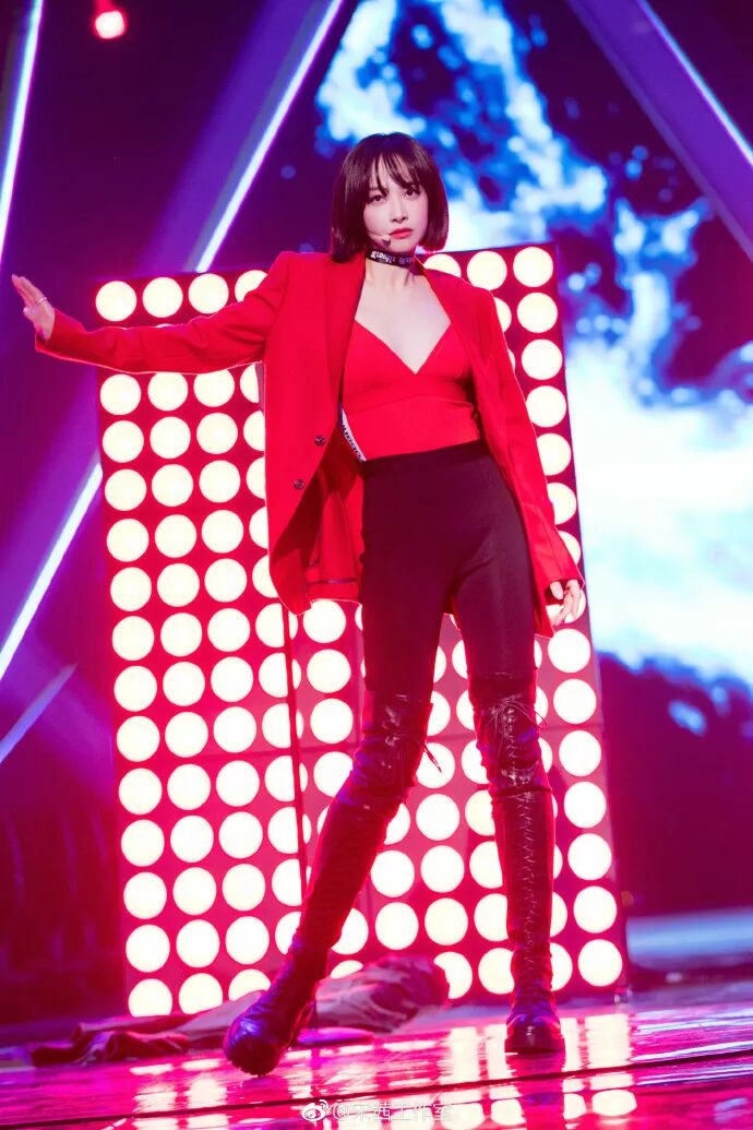 藝周爆米花頒獎禮 | 趙薇周迅登封鬥艷 宋茜紅衣殺唐嫣佟麗婭撞衫PK 時尚 第30張