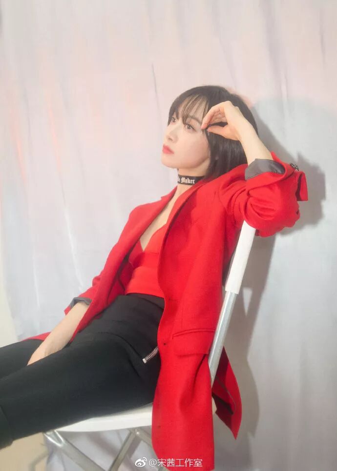 藝周爆米花頒獎禮 | 趙薇周迅登封鬥艷 宋茜紅衣殺唐嫣佟麗婭撞衫PK 時尚 第34張