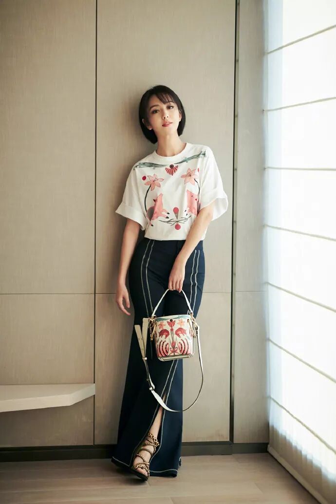 藝周爆米花頒獎禮 | 趙薇周迅登封鬥艷 宋茜紅衣殺唐嫣佟麗婭撞衫PK 時尚 第47張