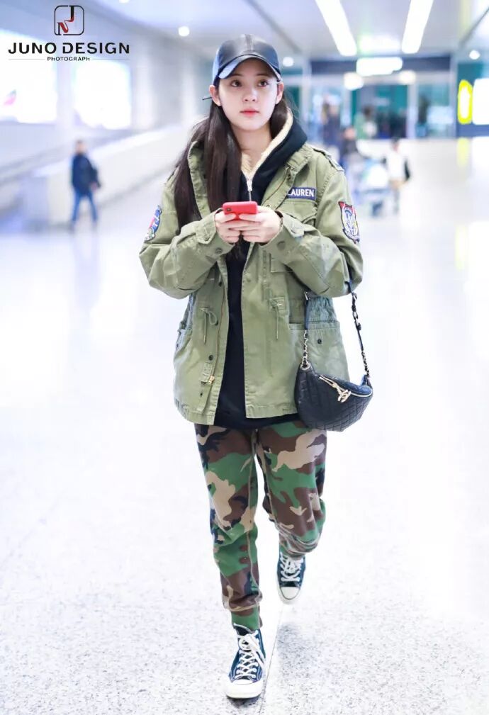 藝周爆米花頒獎禮 | 趙薇周迅登封鬥艷 宋茜紅衣殺唐嫣佟麗婭撞衫PK 時尚 第38張