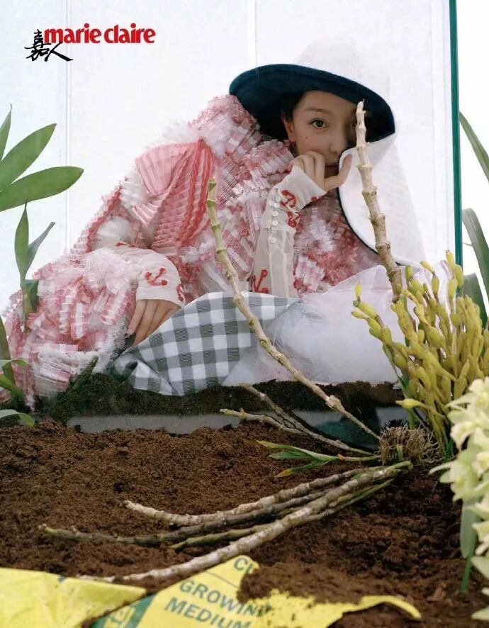 藝周爆米花頒獎禮 | 趙薇周迅登封鬥艷 宋茜紅衣殺唐嫣佟麗婭撞衫PK 時尚 第21張