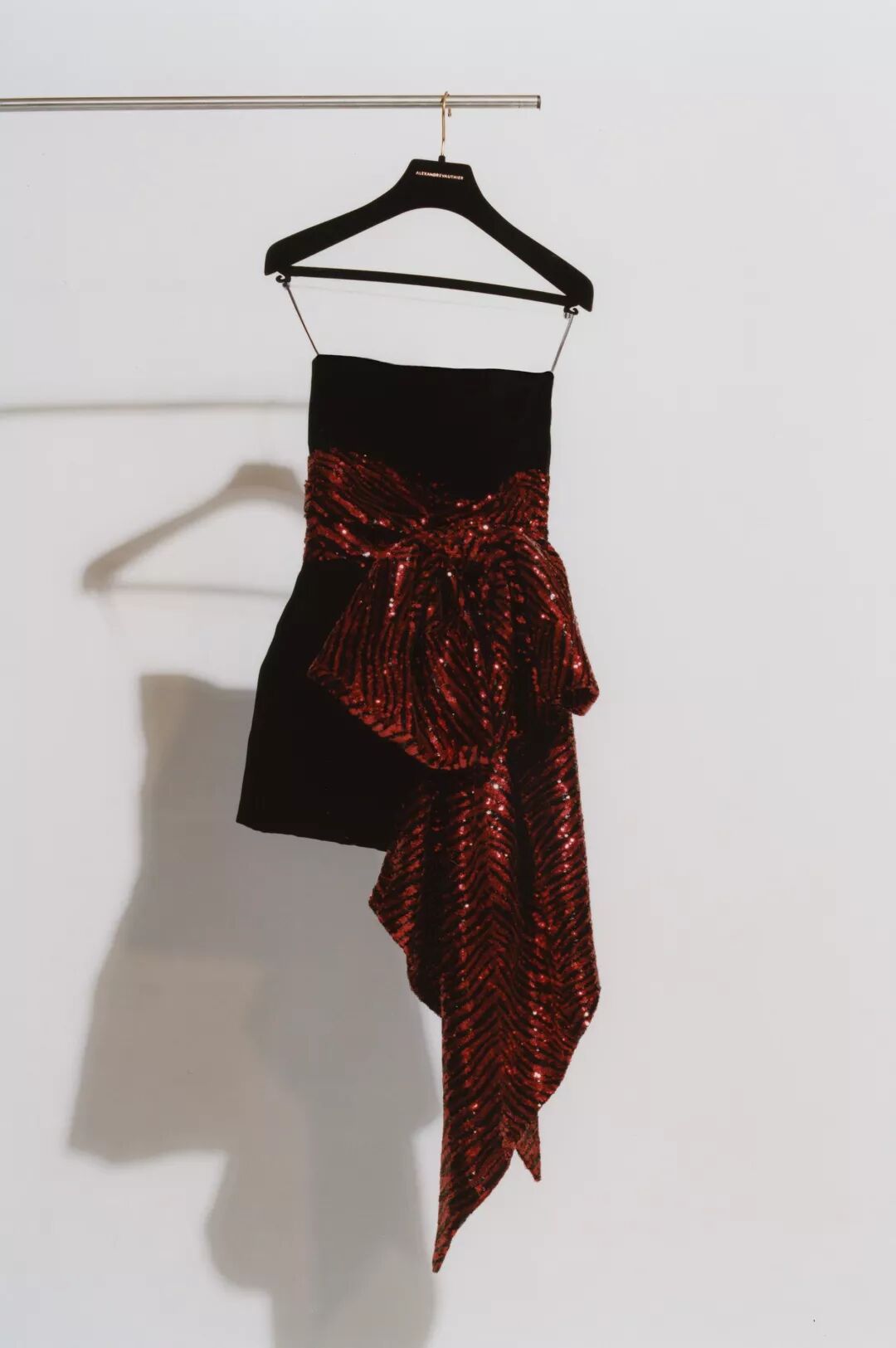 藝周爆米花頒獎禮 | 趙薇周迅登封鬥艷 宋茜紅衣殺唐嫣佟麗婭撞衫PK 時尚 第5張