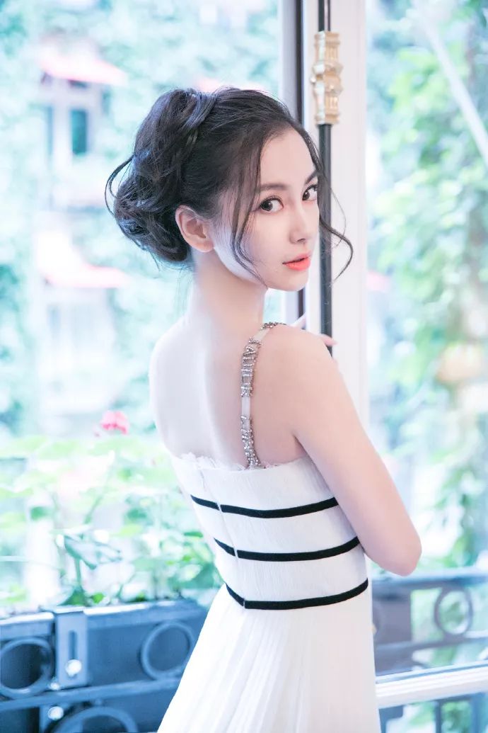 Baby成中國首位登《Vogue》美版封面女星，她的時尚資源遠不止這個！ 時尚 第21張